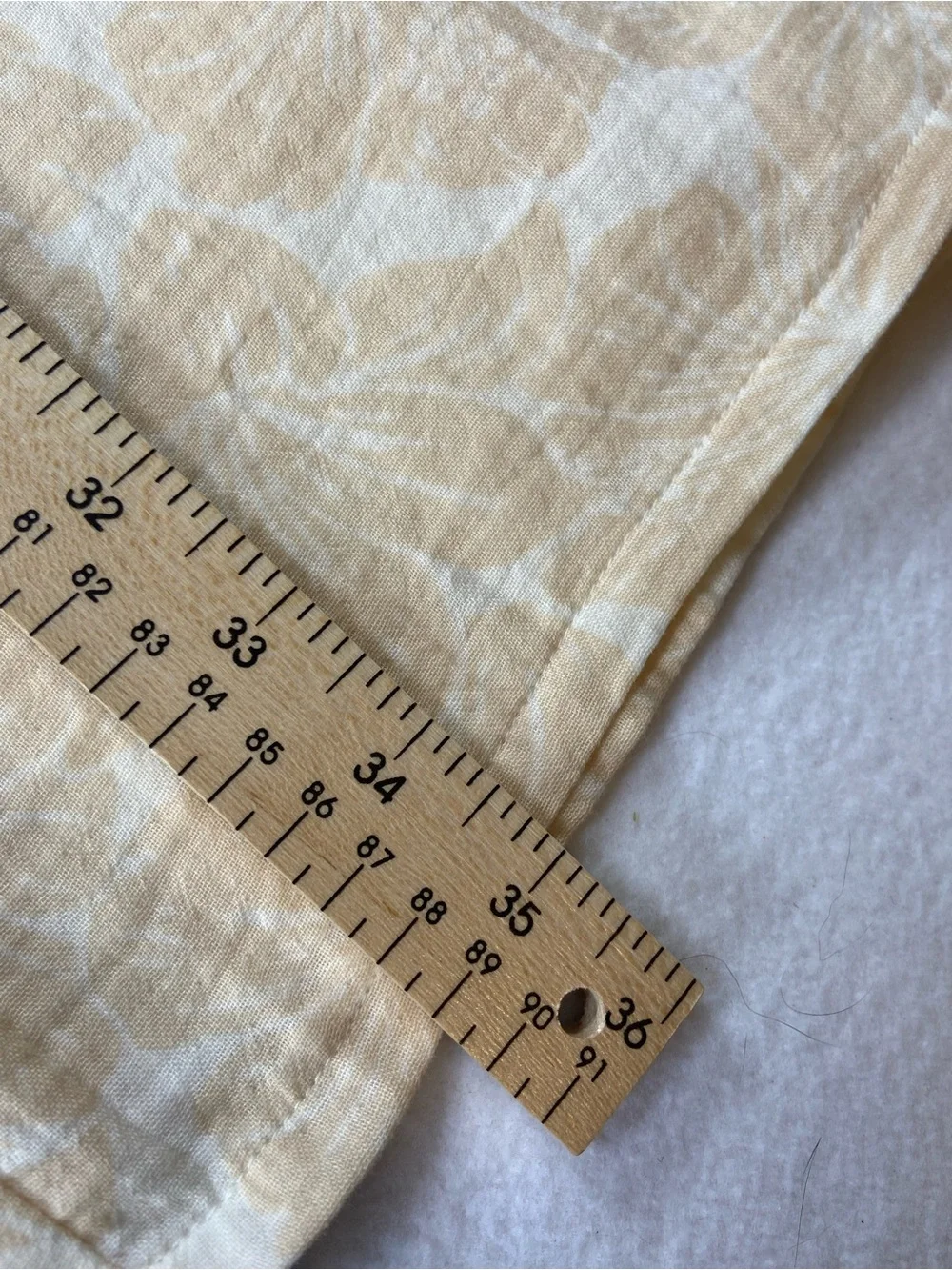Hurley Tan and White Gauzy 100% Cotton Elastic-Waist‎ Tropical Pants, Small
